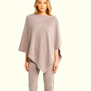 Barefoot Dreams Cozychic Ultra Lite Poncho 423